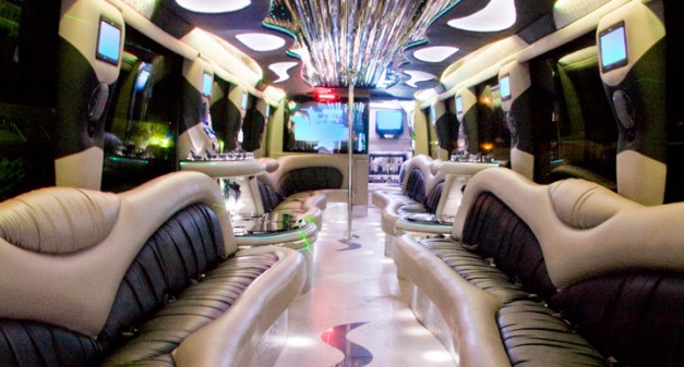 limo bus toronto