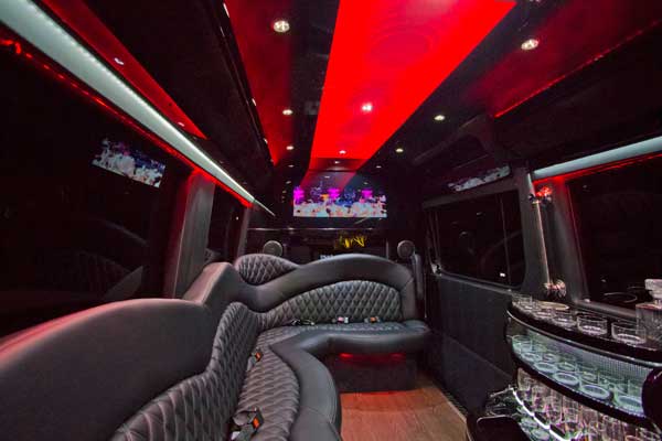 Limousine Toronto